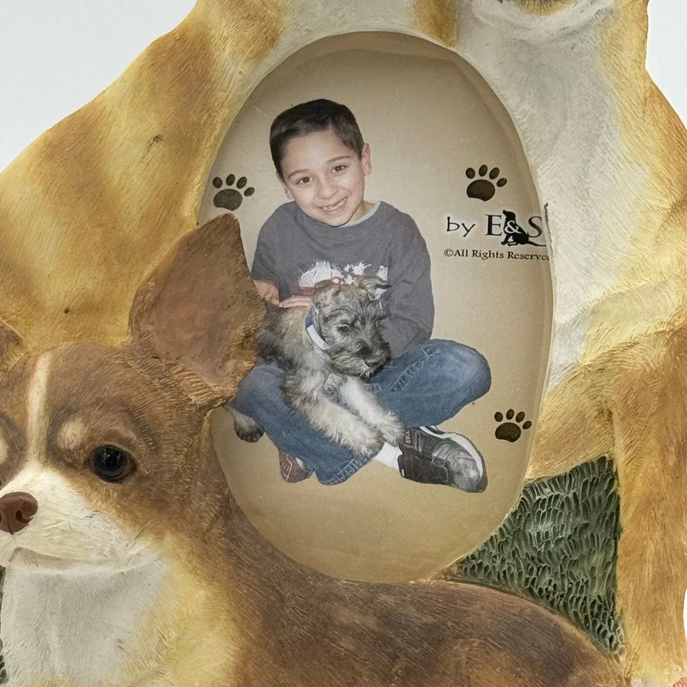 E&S Pets Chihuahua Dog Resin Picture Frame Tan White 3D Sculptural Tabletop